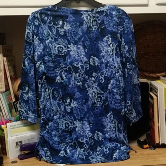 Blouse - Picture 3 of 4